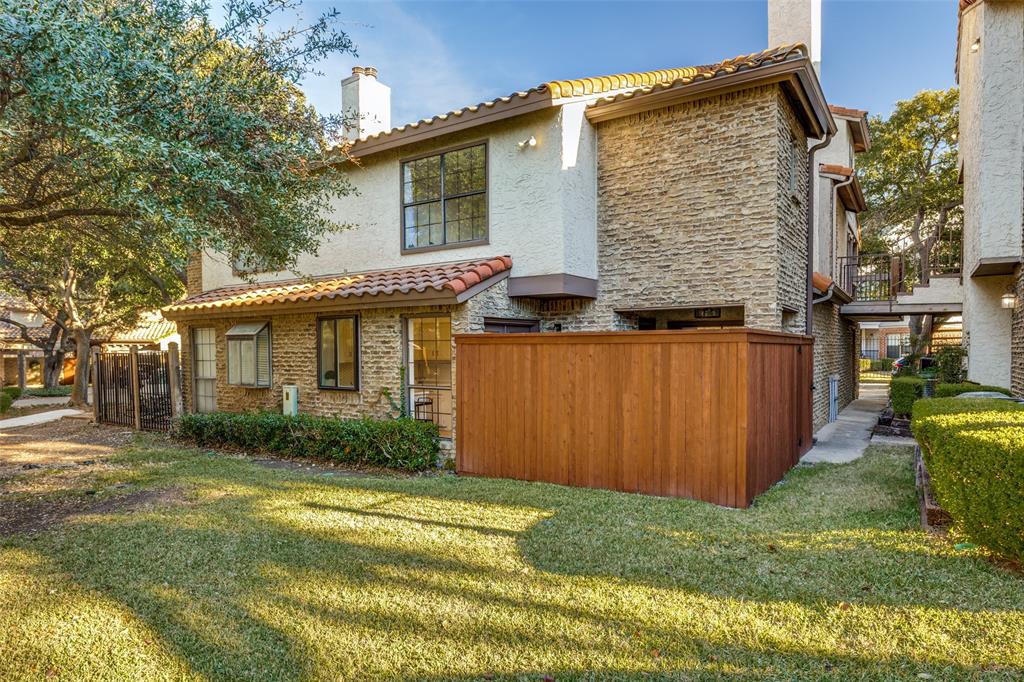 336 Melrose Drive 6B