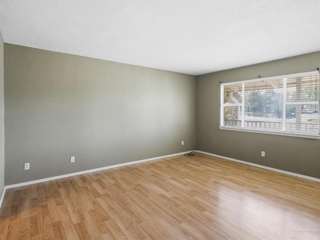 102 Harbor Drive 204