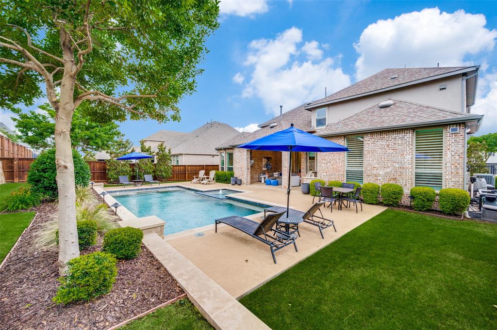 2021 Longmont Lane