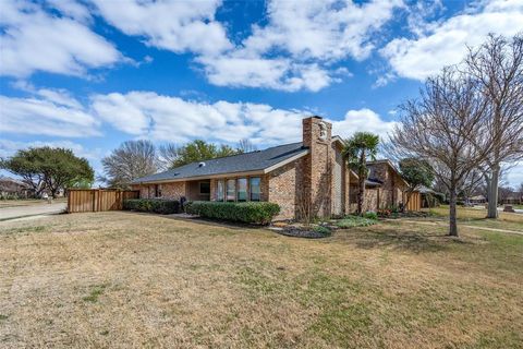Tiny photo for 3901 Medina Drive, Plano, TX 75074 (MLS # 21198078)