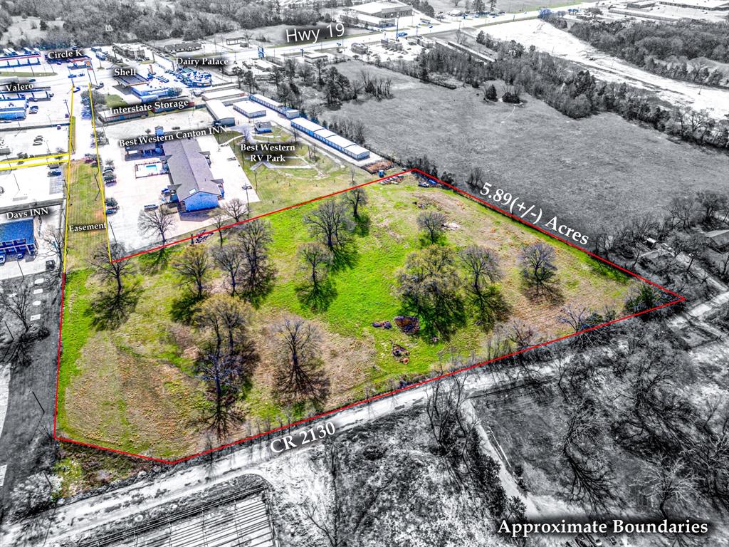 2351 N Trade Days Boulevard