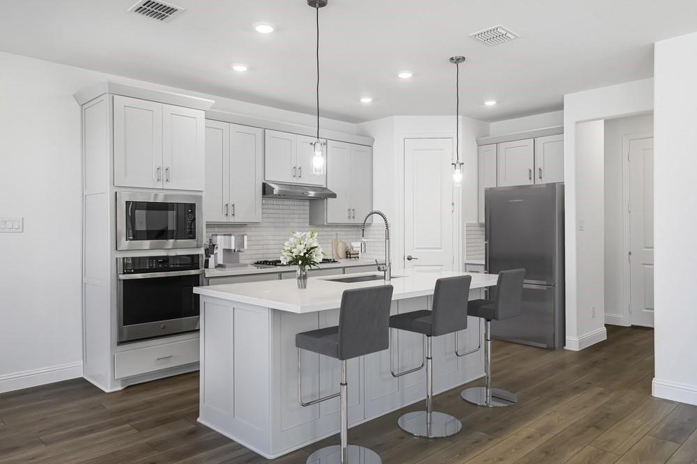 1140 Bear Grass Mews
