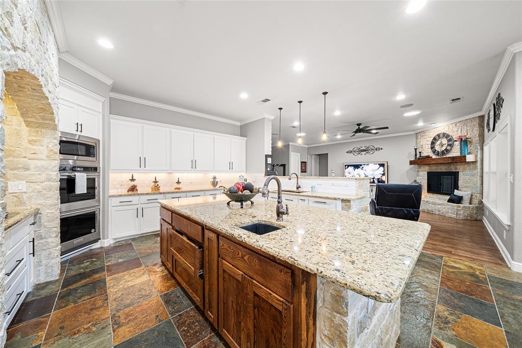 Lake Hill Estates - Residential