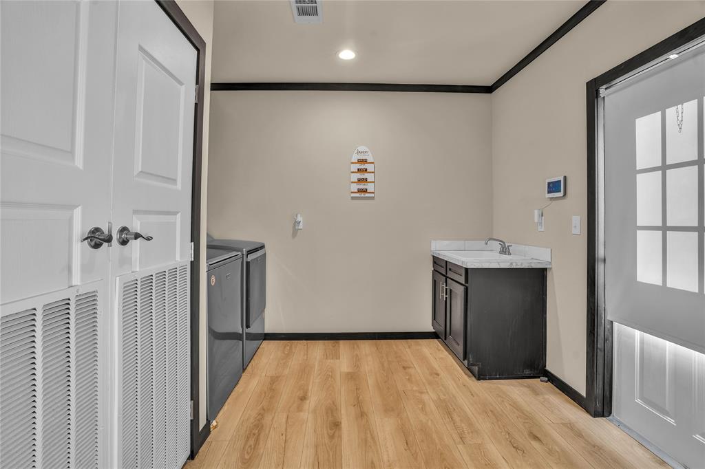 Edmonds Anson - Residential