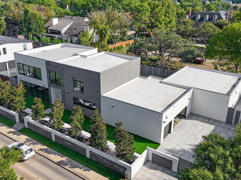 Biglot - Residential