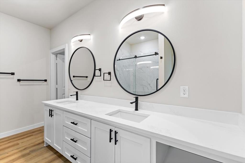 Runaway Bay Unit 5 - Residential