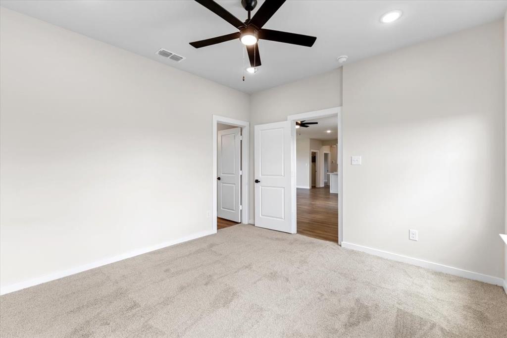 Runaway Bay Unit 5 - Residential