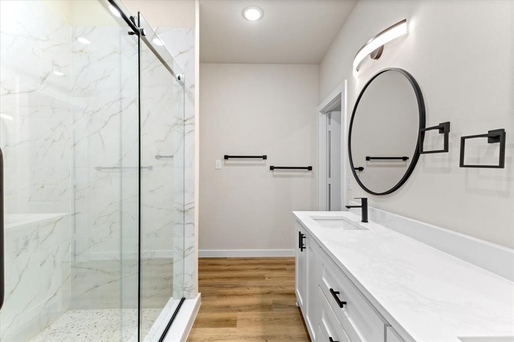 Runaway Bay Unit 5 - Residential