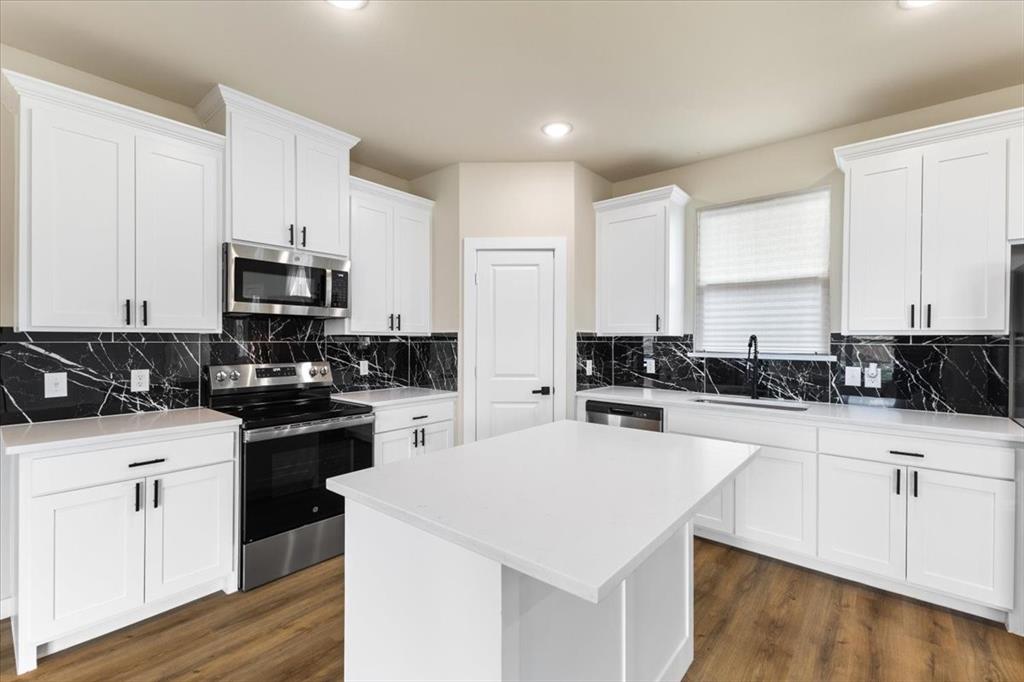 Runaway Bay Unit 5 - Residential