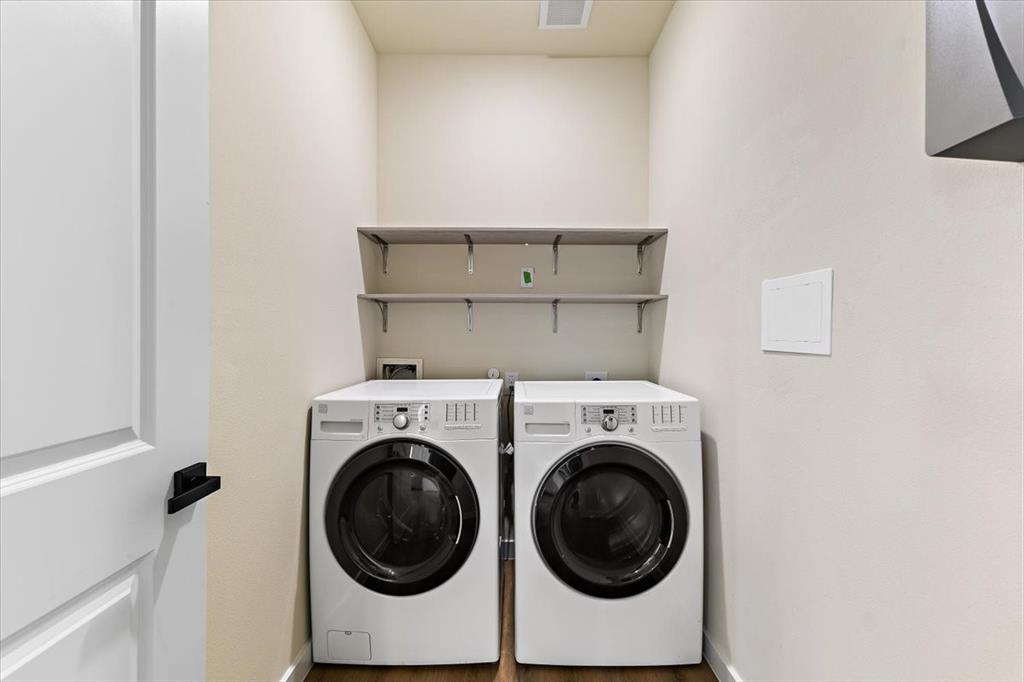 Runaway Bay Unit 5 - Residential