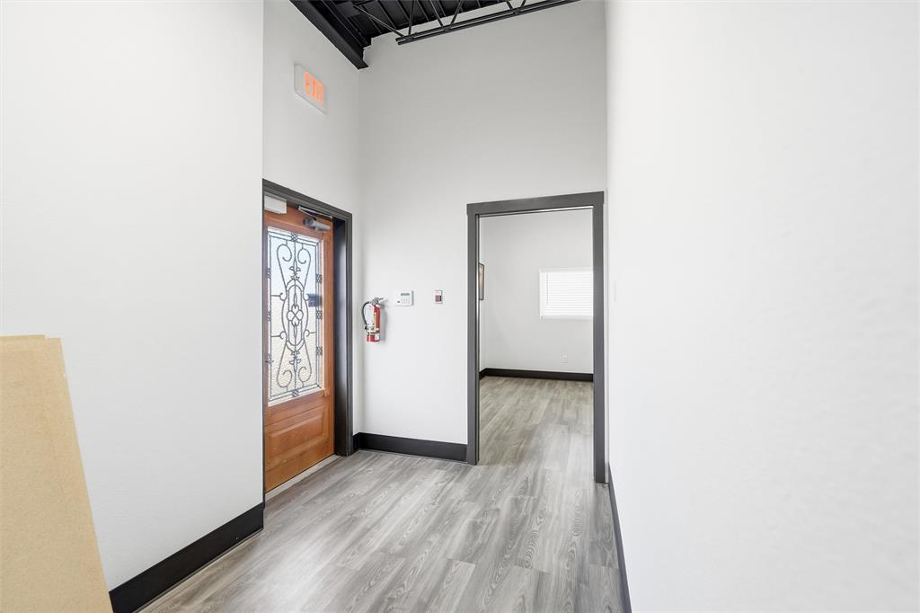 Moore-Thornton & Co - Commercial Sale