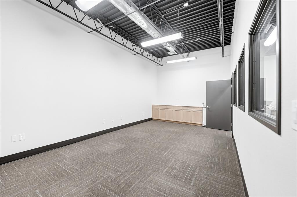 Moore-Thornton & Co - Commercial Sale