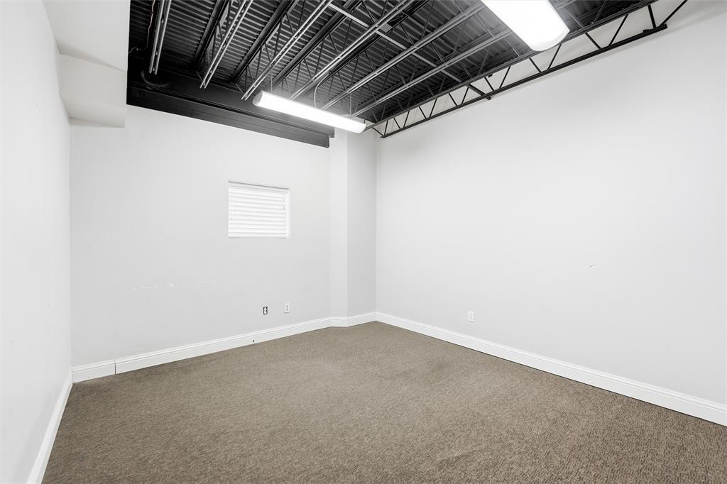 Moore-Thornton & Co - Commercial Sale