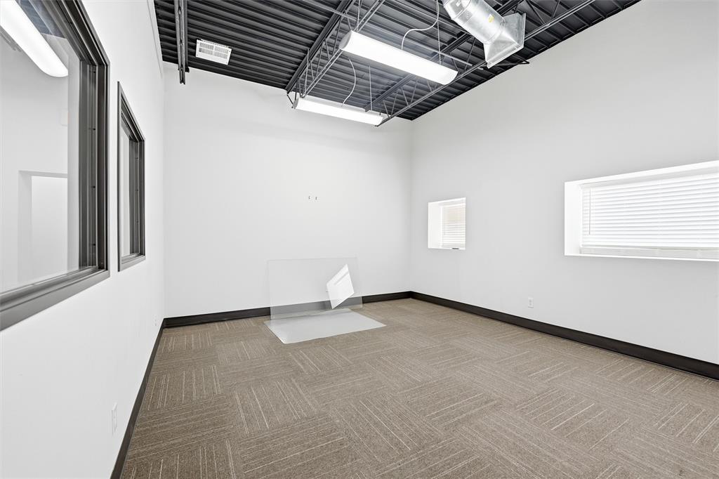 Moore-Thornton & Co - Commercial Sale