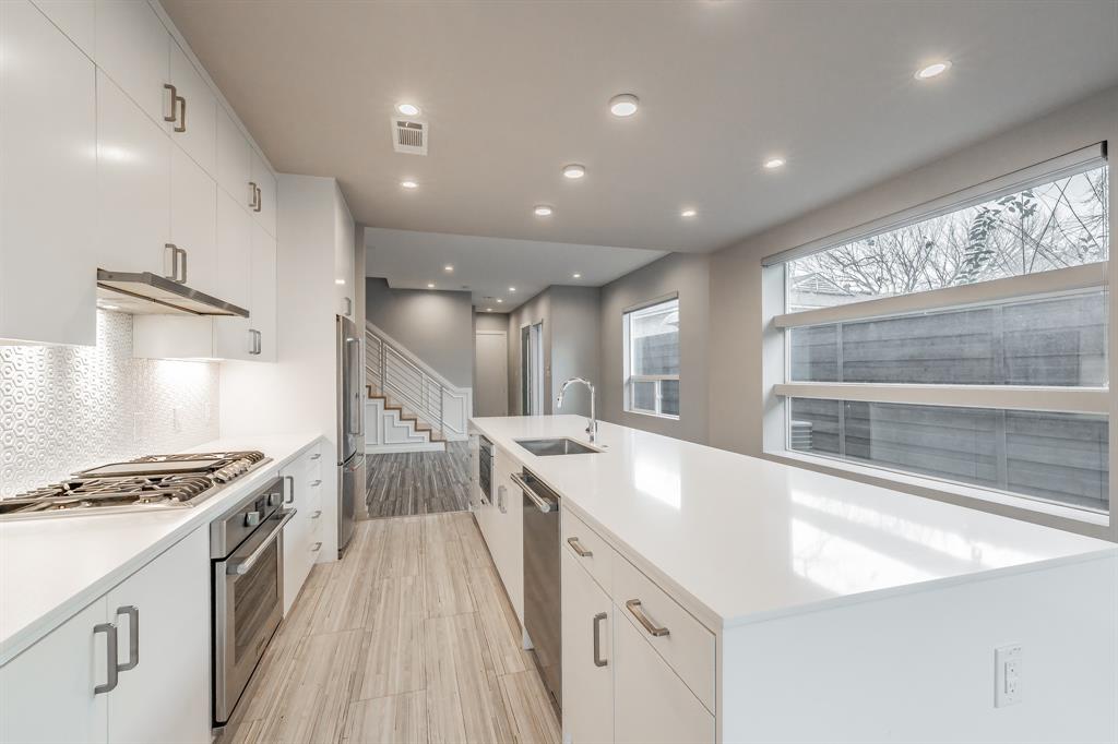 Belmont Park - Residential