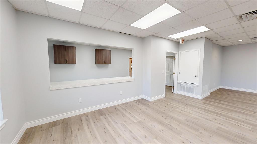 814 W Broadway
