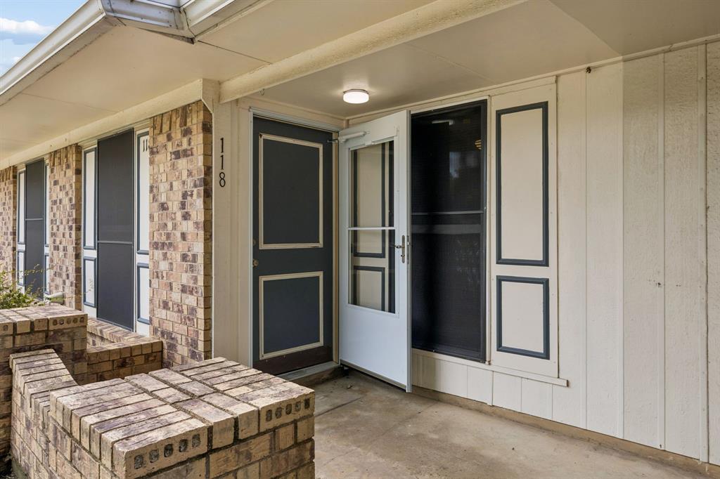 118 E Denton Drive