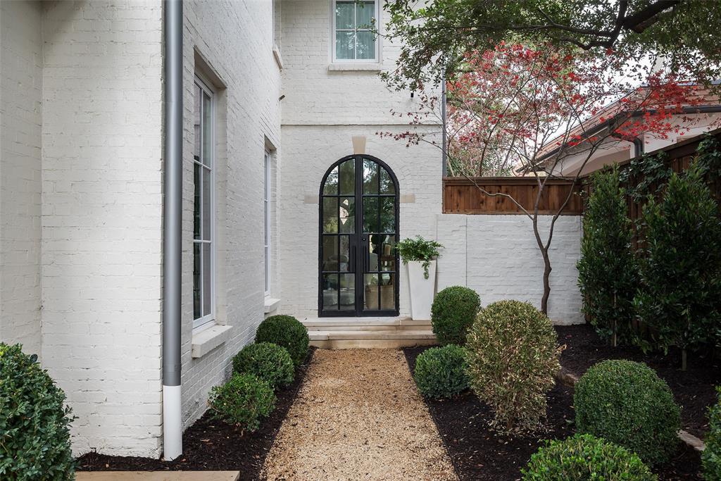 Highland Park 04 Instl - Residential