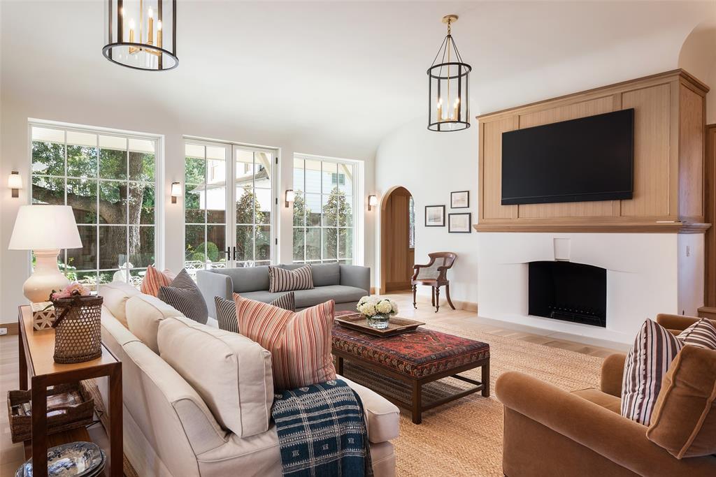 Highland Park 04 Instl - Residential