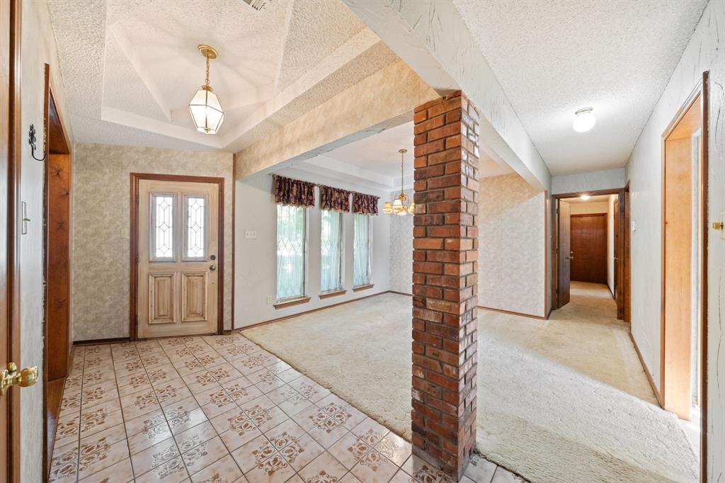 804 Little Creek Trail