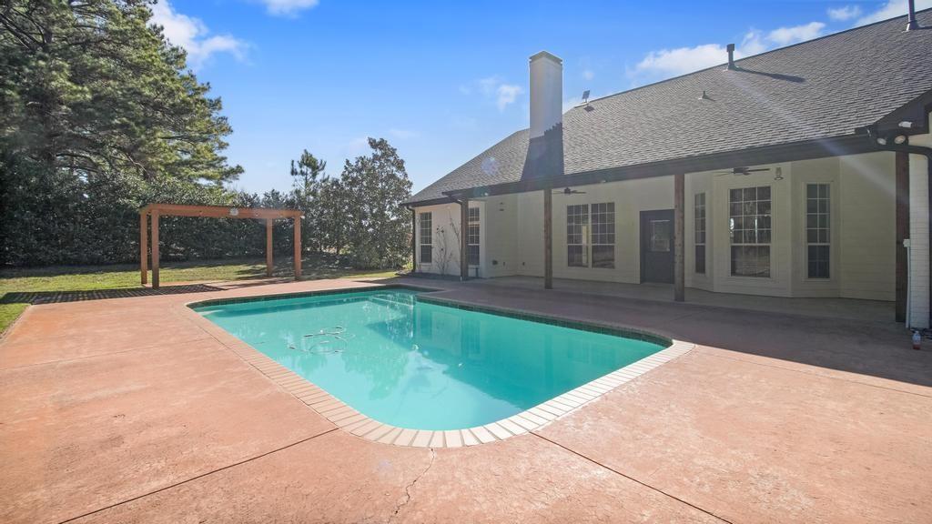 3570 County Road 3601