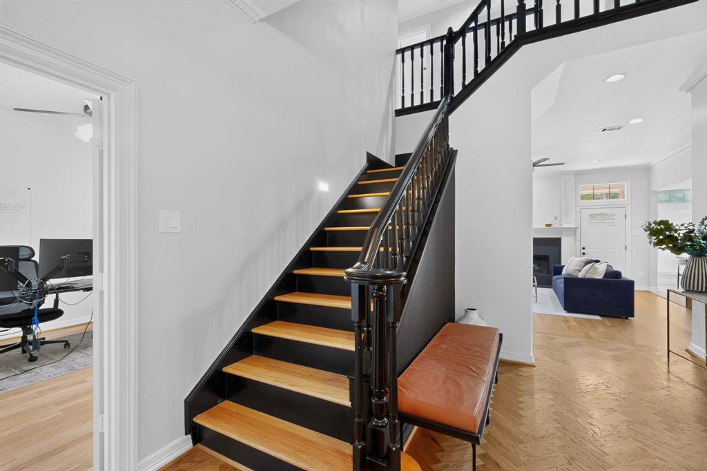 2120 Valley View Drive