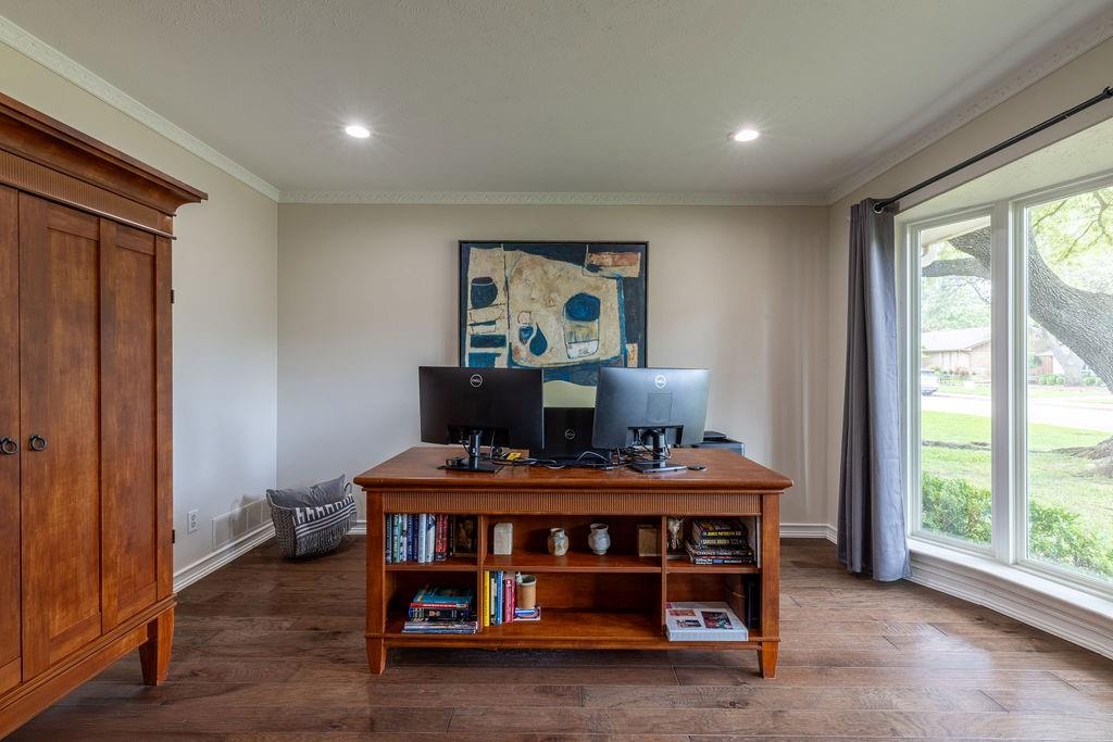 3811 Regent Drive