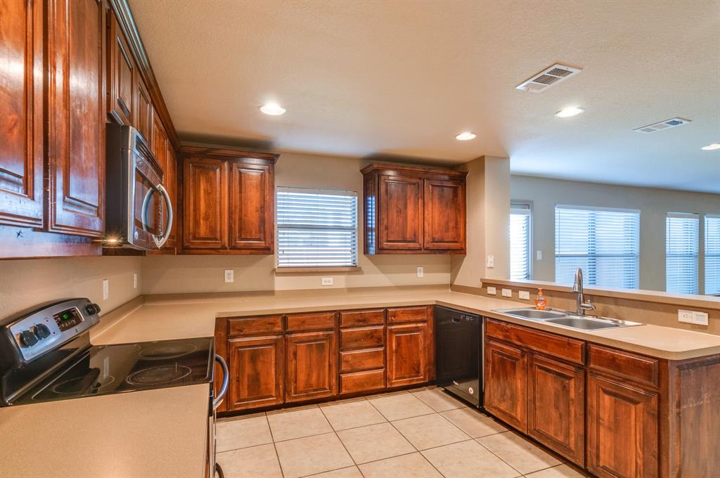 Fossil Park IV - Residential Lease