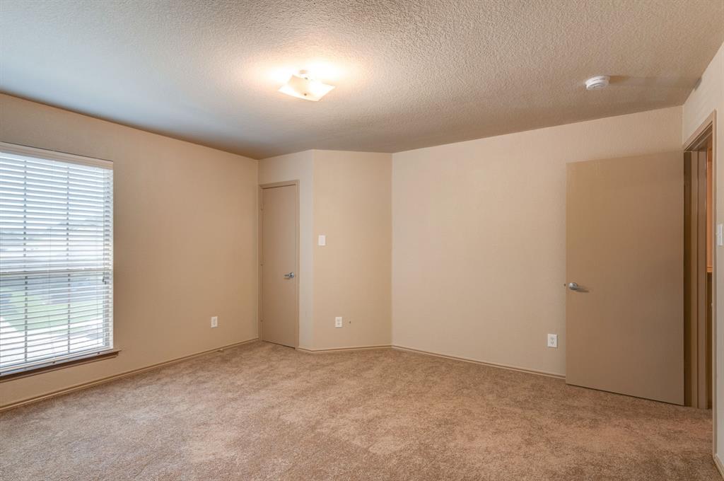 Fossil Park IV - Residential Lease