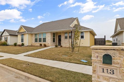 A home in Glen Rose