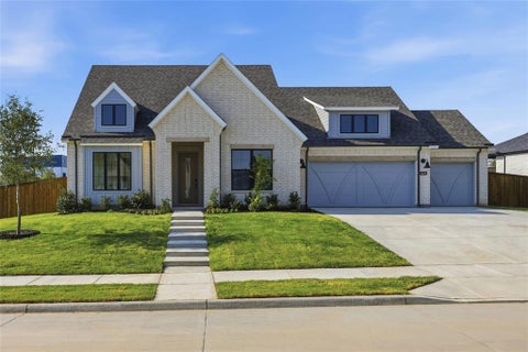 Photo of 826 Feathergrass Court W, Haslet, TX 76052 (MLS # 21242192)