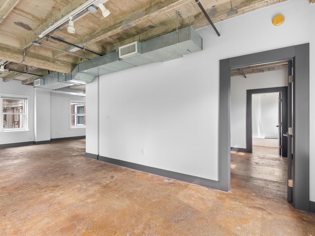 329 E Colorado Boulevard 202