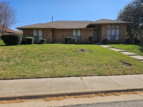 1340 Grand Teton Drive DeSoto TX 75115