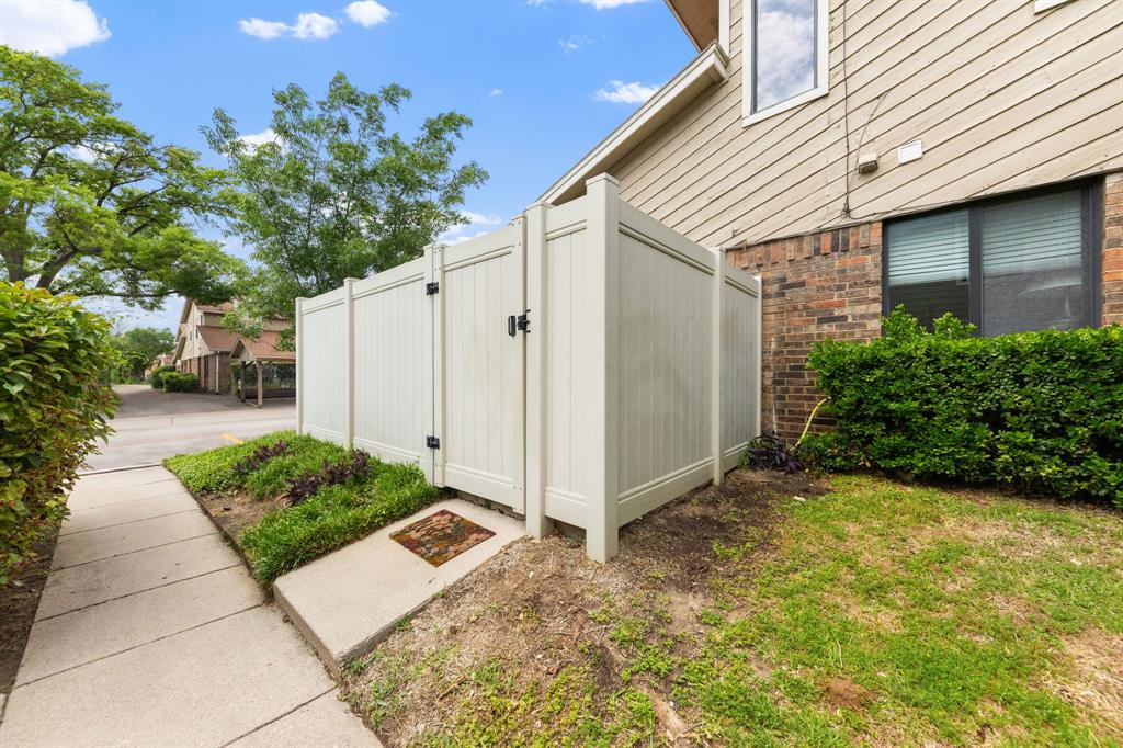 Ridgeline Townhome Condo - Residential