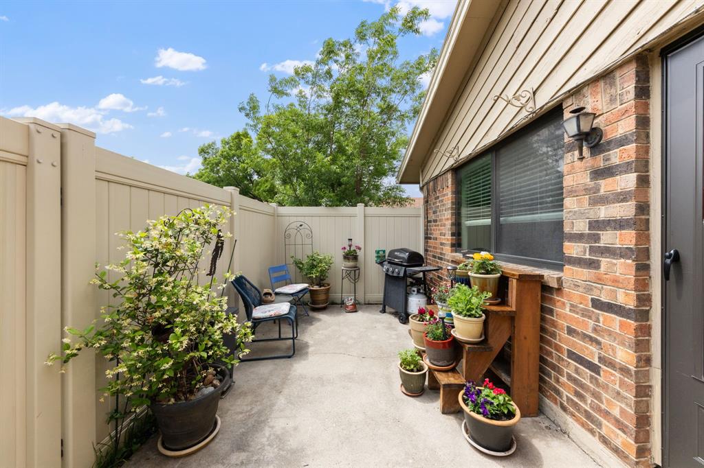 Ridgeline Townhome Condo - Residential