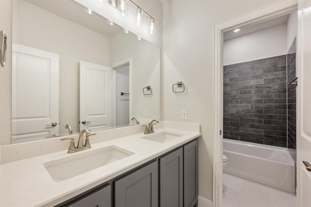 East Oak Creek 50-55 - Residential