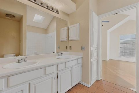 Tiny photo for 710 Snapdragon Trail, Mesquite, TX 75149 (MLS # 21201227)