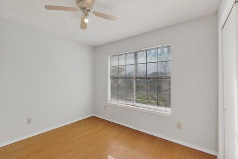 Tiny photo for 710 Snapdragon Trail, Mesquite, TX 75149 (MLS # 21201227)
