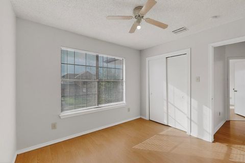 Tiny photo for 710 Snapdragon Trail, Mesquite, TX 75149 (MLS # 21201227)