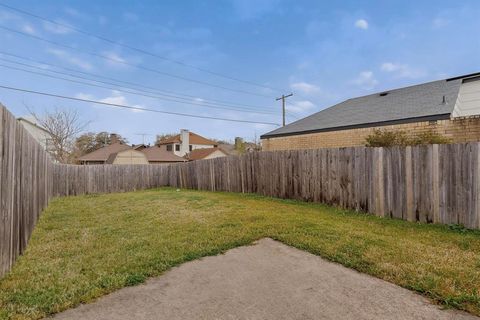 Tiny photo for 710 Snapdragon Trail, Mesquite, TX 75149 (MLS # 21201227)