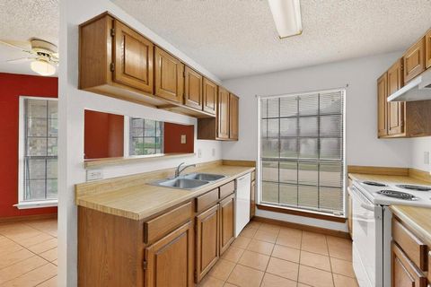 Tiny photo for 710 Snapdragon Trail, Mesquite, TX 75149 (MLS # 21201227)