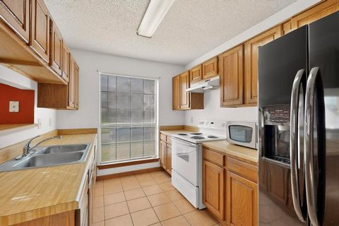 Tiny photo for 710 Snapdragon Trail, Mesquite, TX 75149 (MLS # 21201227)