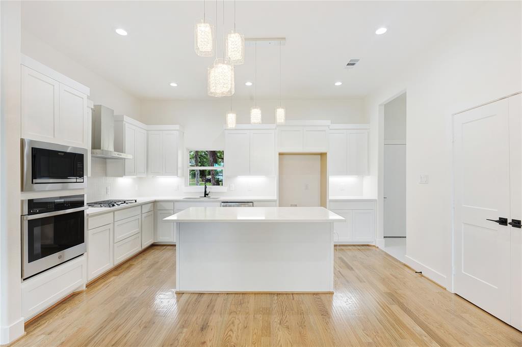 Crestdale Add - Residential