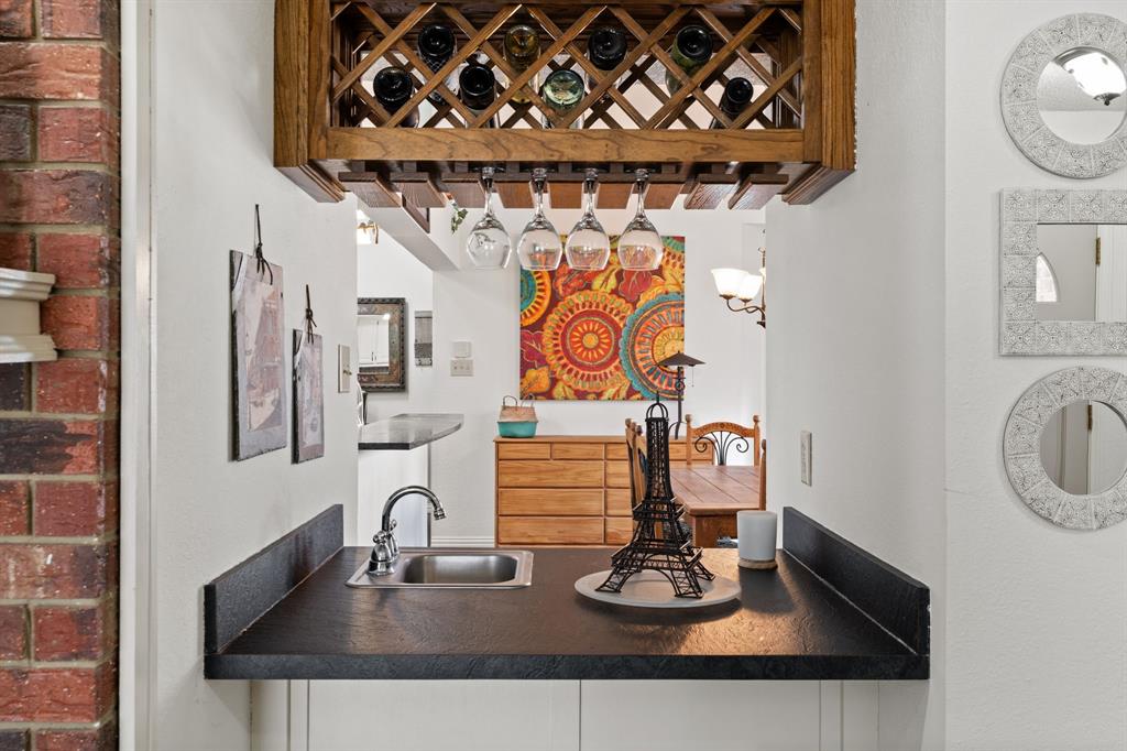 2801 Stoneridge Drive