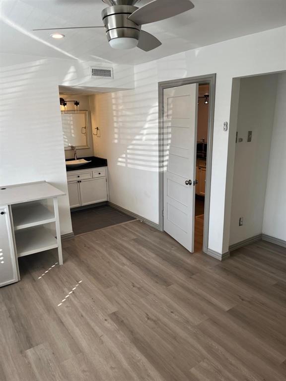 ASTON - Residential Lease