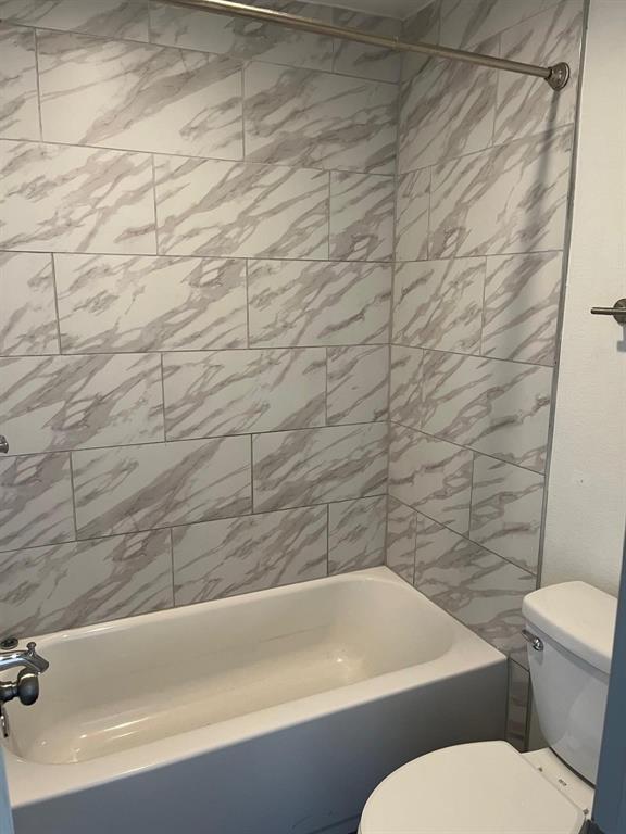 ASTON - Residential Lease