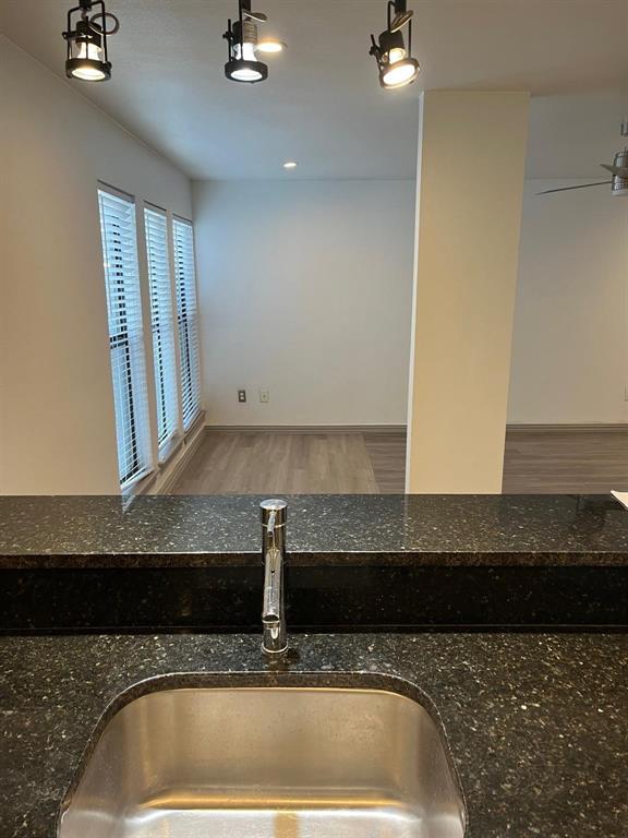 ASTON - Residential Lease