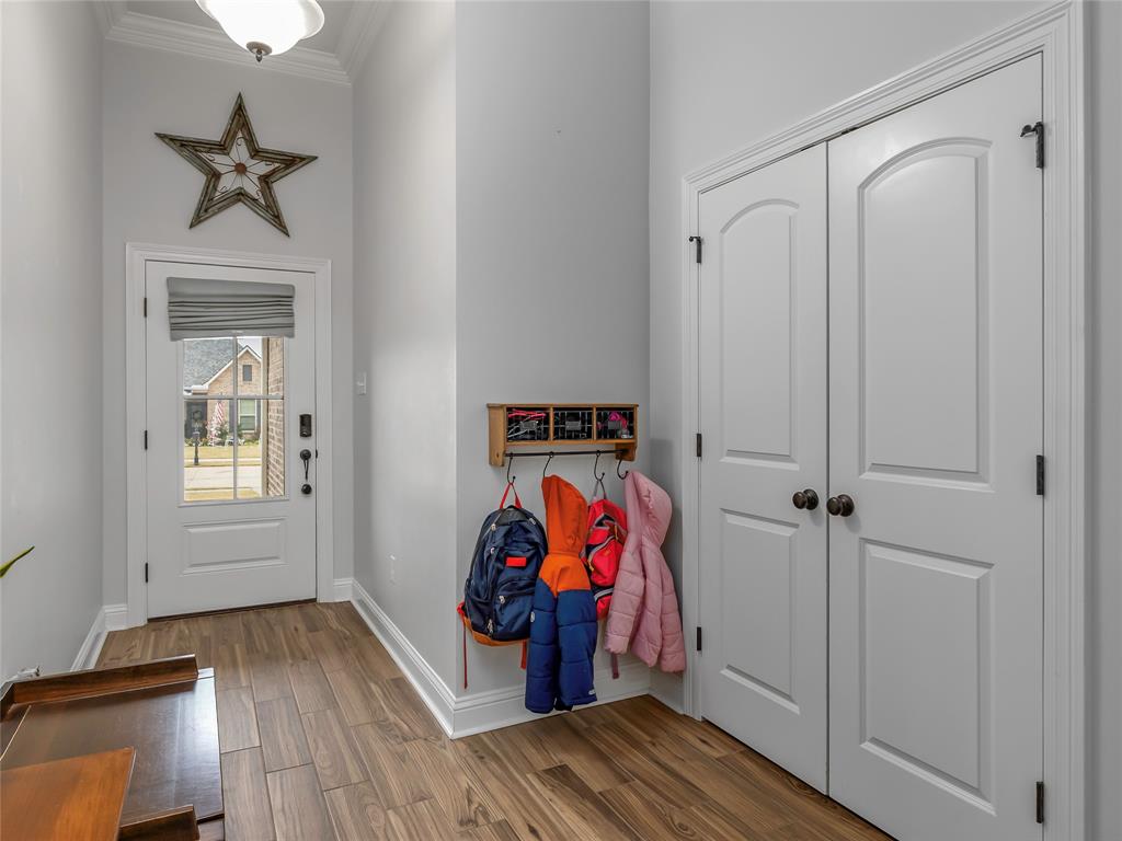 Lost River - Residential