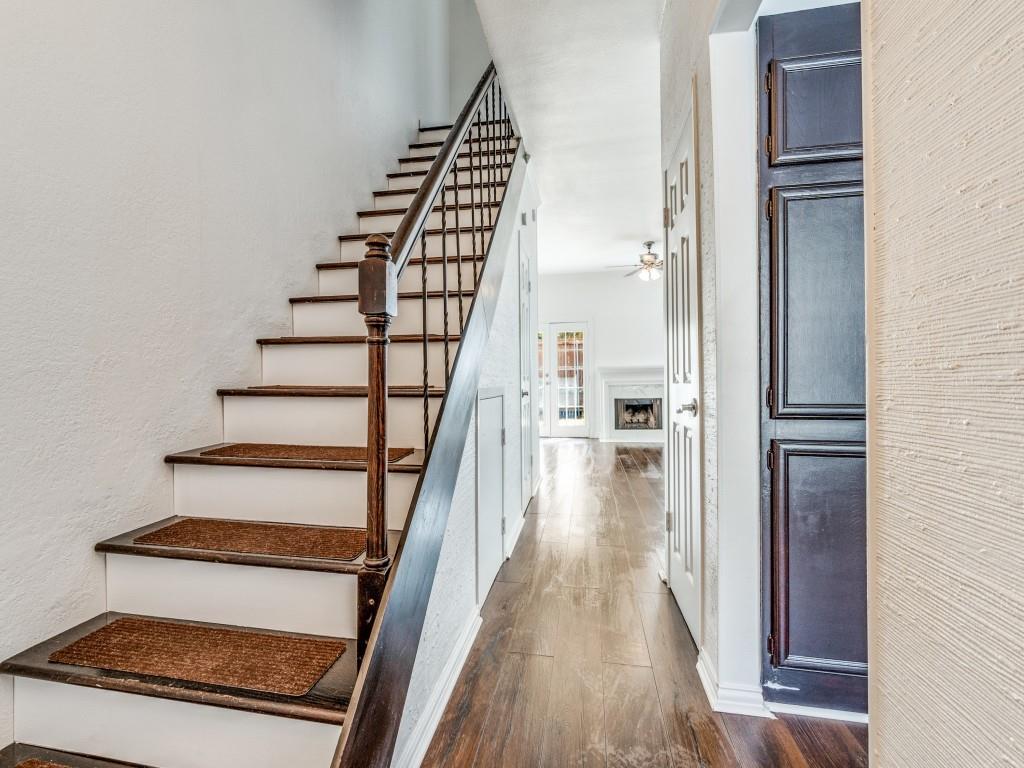 Courtyard Condo - Residential