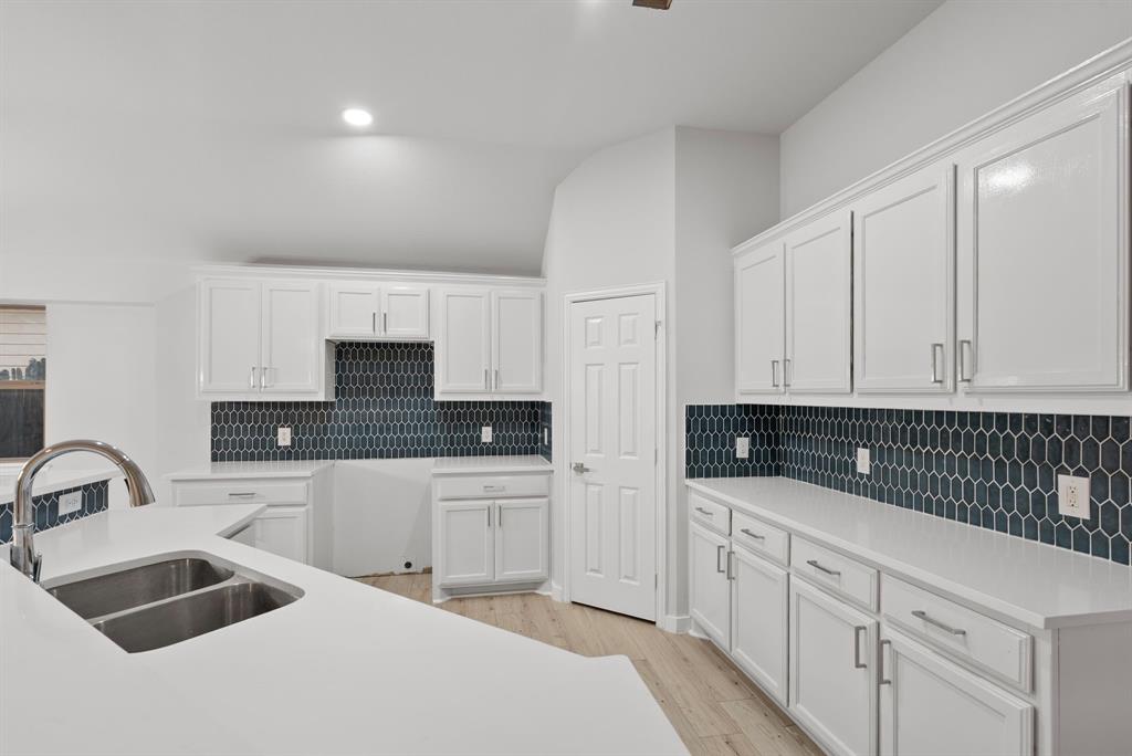 6641 Happy Trails Drive